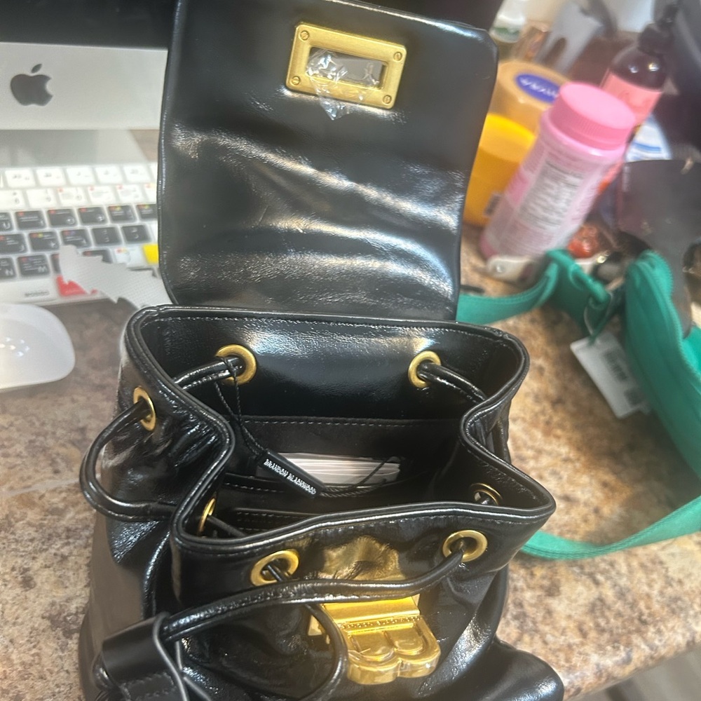 Brandon Blackwood Black and Gold Backpack - Picture 9 of 9